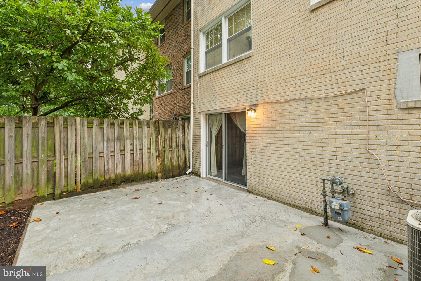 14870 LAMBETH SQ, CENTREVILLE, Virginia 20120, 3 Bedrooms Bedrooms, ,2 BathroomsBathrooms,Residential,For sale,14870 LAMBETH SQ,VAFX2253762 MLS # VAFX2253762