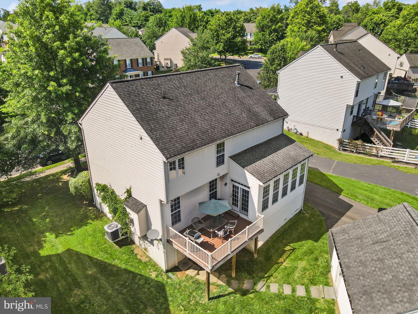 7 COOPER RUN ST, LOVETTSVILLE, Virginia 20180, 4 Bedrooms Bedrooms, ,2 BathroomsBathrooms,Residential,For sale,7 COOPER RUN ST,VALO2101436 MLS # VALO2101436