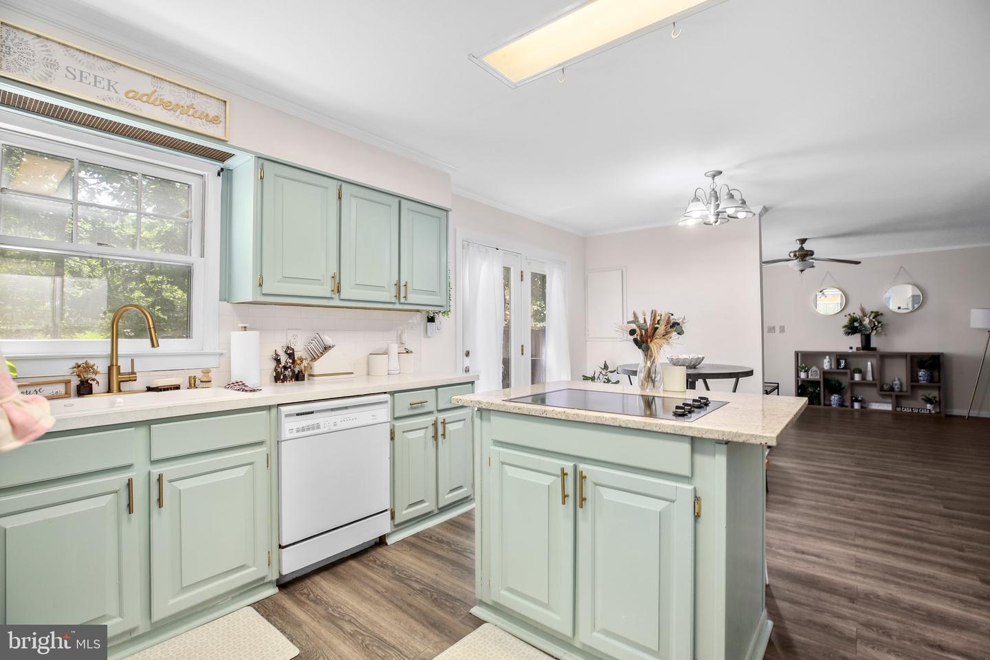 13610 FLANK MARCH LN, SPOTSYLVANIA, Virginia 22551, 4 Bedrooms Bedrooms, ,2 BathroomsBathrooms,Residential,For sale,13610 FLANK MARCH LN,VASP2034554 MLS # VASP2034554
