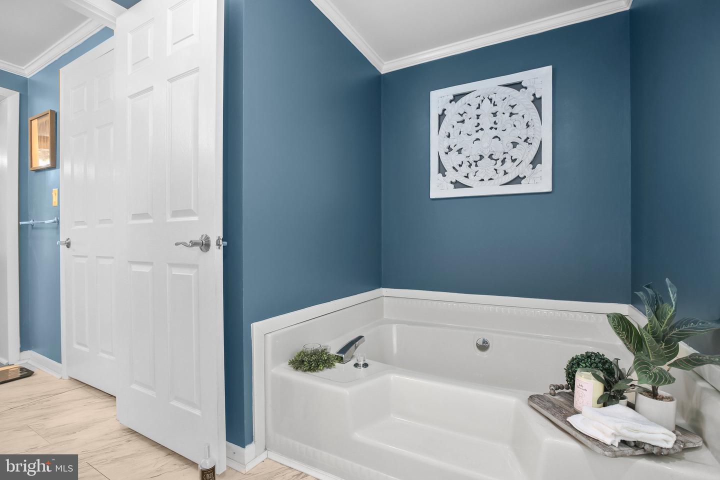 13610 FLANK MARCH LN, SPOTSYLVANIA, Virginia 22551, 4 Bedrooms Bedrooms, ,2 BathroomsBathrooms,Residential,For sale,13610 FLANK MARCH LN,VASP2034554 MLS # VASP2034554