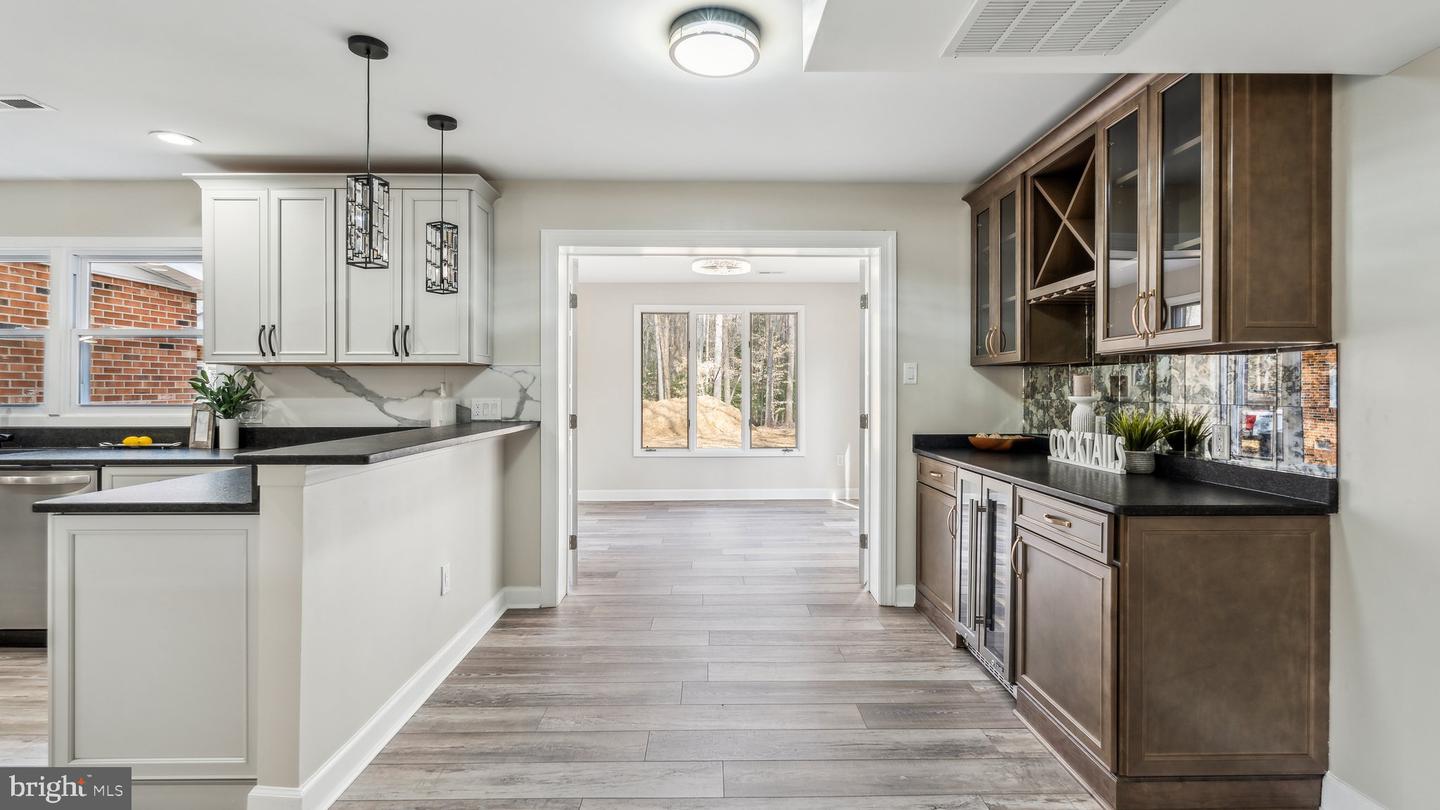 6008 CHAPMAN RD, LORTON, Virginia 22079, 4 Bedrooms Bedrooms, ,3 BathroomsBathrooms,Residential,For sale,6008 CHAPMAN RD,VAFX2254378 MLS # VAFX2254378