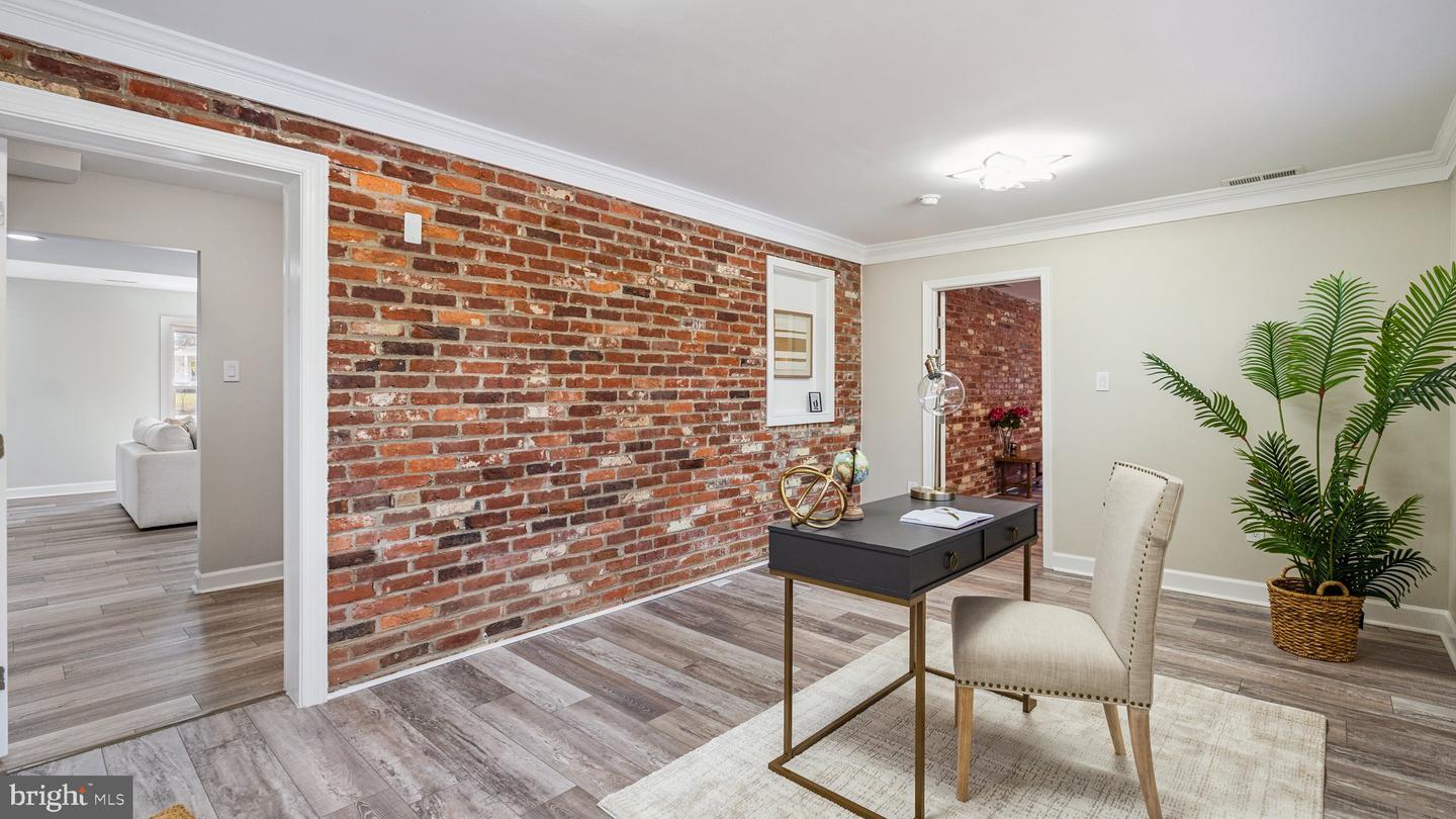 6008 CHAPMAN RD, LORTON, Virginia 22079, 4 Bedrooms Bedrooms, ,3 BathroomsBathrooms,Residential,For sale,6008 CHAPMAN RD,VAFX2254378 MLS # VAFX2254378