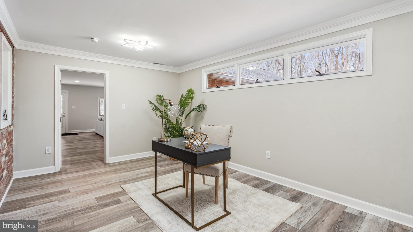6008 CHAPMAN RD, LORTON, Virginia 22079, 4 Bedrooms Bedrooms, ,3 BathroomsBathrooms,Residential,For sale,6008 CHAPMAN RD,VAFX2254378 MLS # VAFX2254378