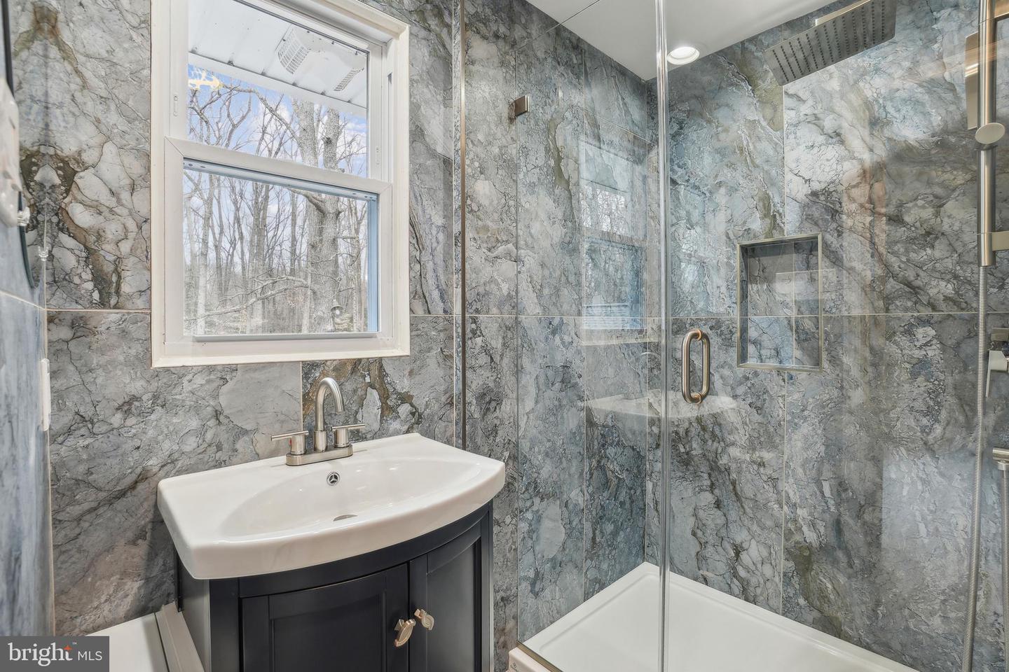 6008 CHAPMAN RD, LORTON, Virginia 22079, 4 Bedrooms Bedrooms, ,3 BathroomsBathrooms,Residential,For sale,6008 CHAPMAN RD,VAFX2254378 MLS # VAFX2254378