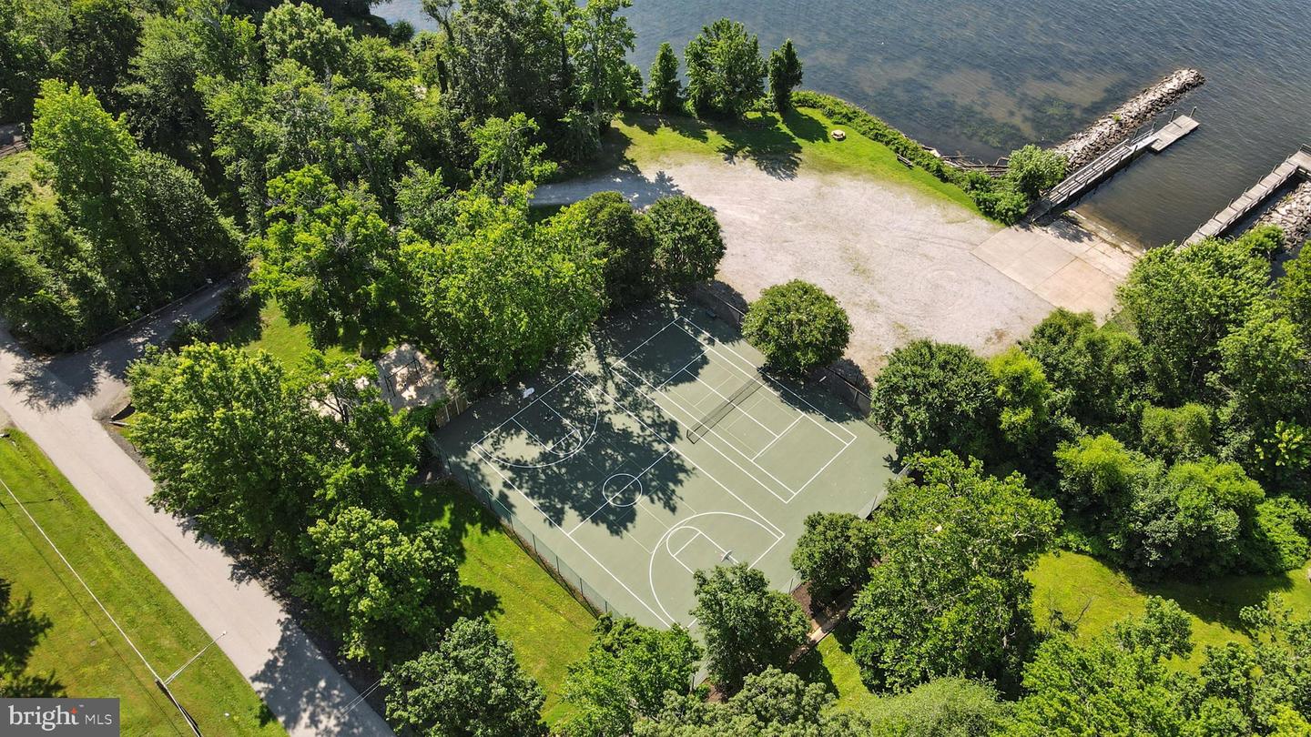 6008 CHAPMAN RD, LORTON, Virginia 22079, 4 Bedrooms Bedrooms, ,3 BathroomsBathrooms,Residential,For sale,6008 CHAPMAN RD,VAFX2254378 MLS # VAFX2254378