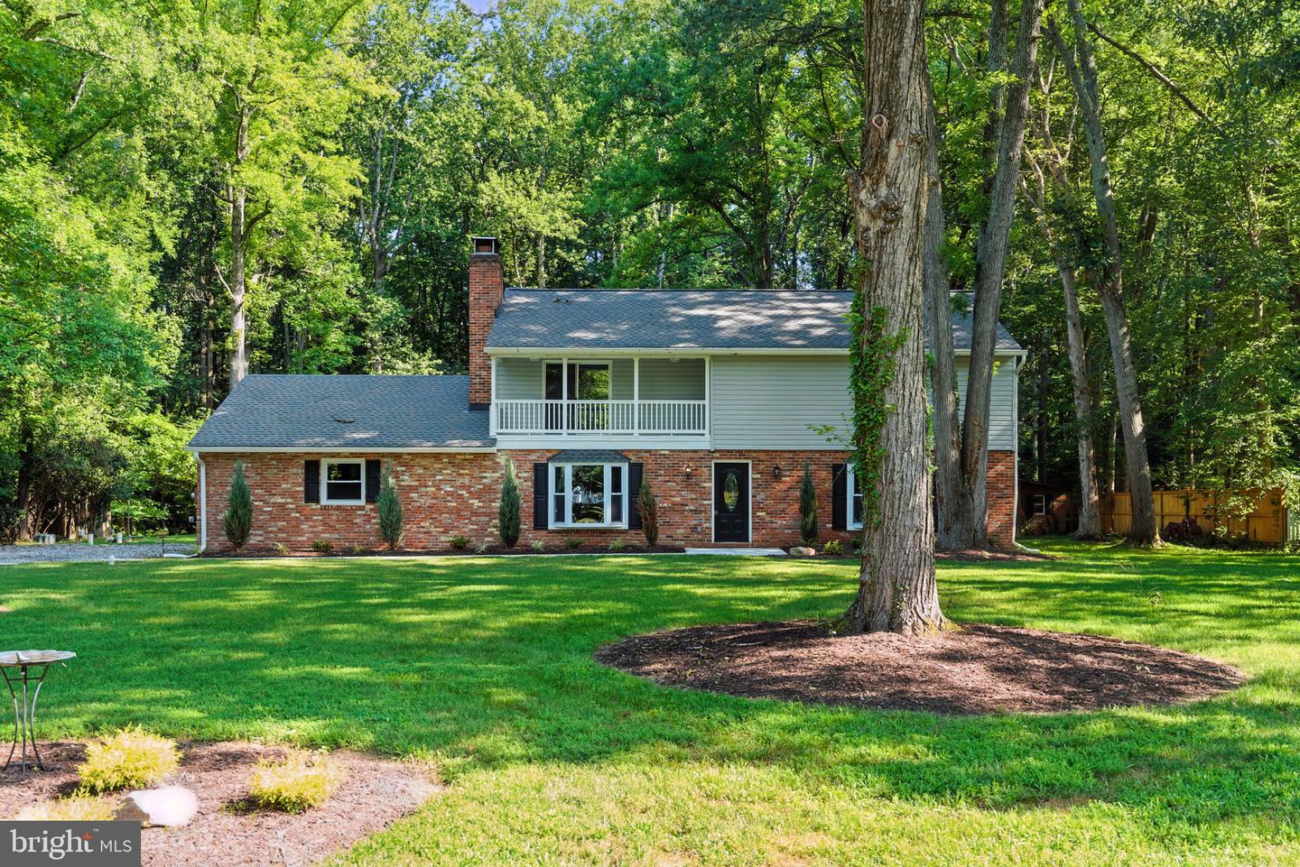6008 CHAPMAN RD, LORTON, Virginia 22079, 4 Bedrooms Bedrooms, ,3 BathroomsBathrooms,Residential,For sale,6008 CHAPMAN RD,VAFX2254378 MLS # VAFX2254378