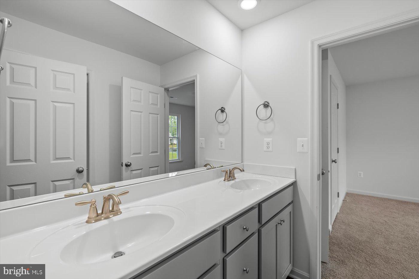 11466 CAMELOT LN, KING GEORGE, Virginia 22485, 5 Bedrooms Bedrooms, ,4 BathroomsBathrooms,Residential,For sale,11466 CAMELOT LN,VAKG2006690 MLS # VAKG2006690