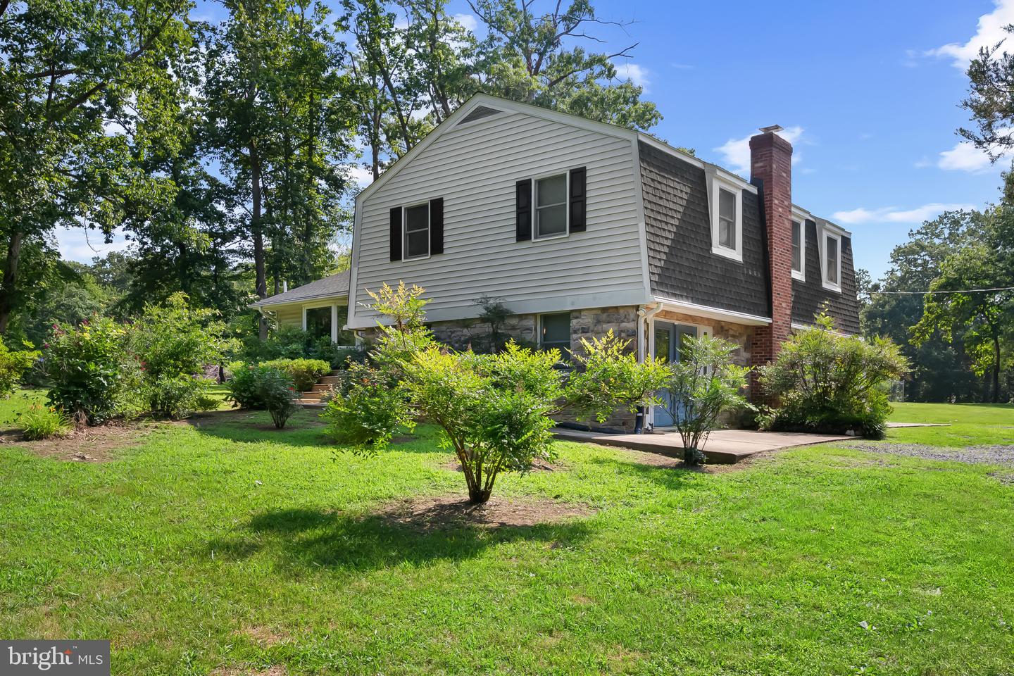 12565 BRISTERSBURG RD, MIDLAND, Virginia 22728, 5 Bedrooms Bedrooms, ,3 BathroomsBathrooms,Residential,For sale,12565 BRISTERSBURG RD,VAFQ2017382 MLS # VAFQ2017382