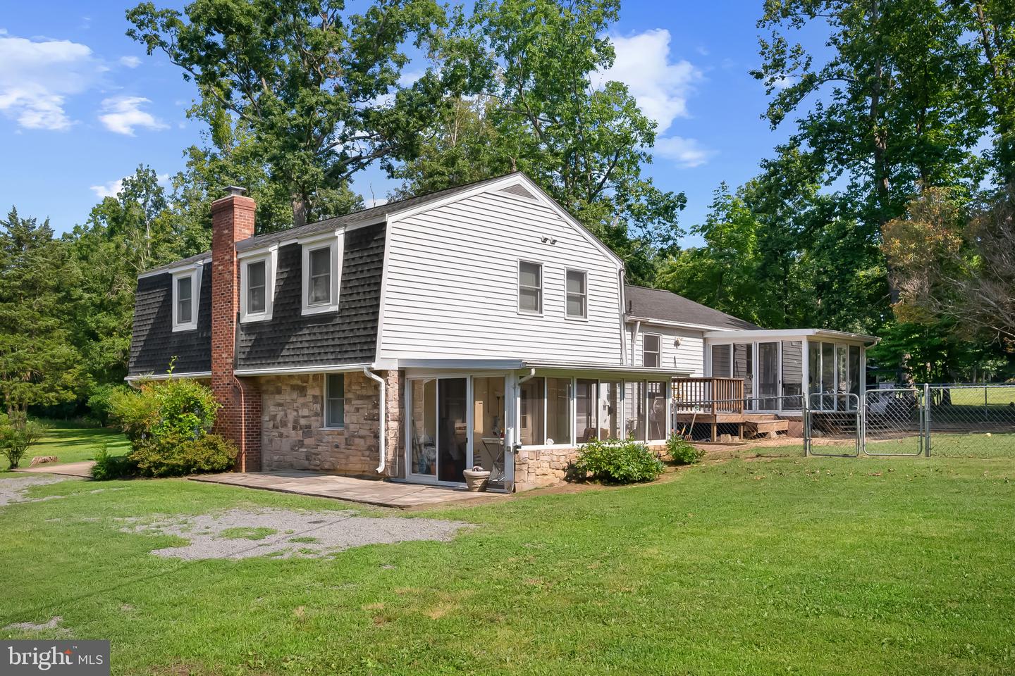 12565 BRISTERSBURG RD, MIDLAND, Virginia 22728, 5 Bedrooms Bedrooms, ,3 BathroomsBathrooms,Residential,For sale,12565 BRISTERSBURG RD,VAFQ2017382 MLS # VAFQ2017382