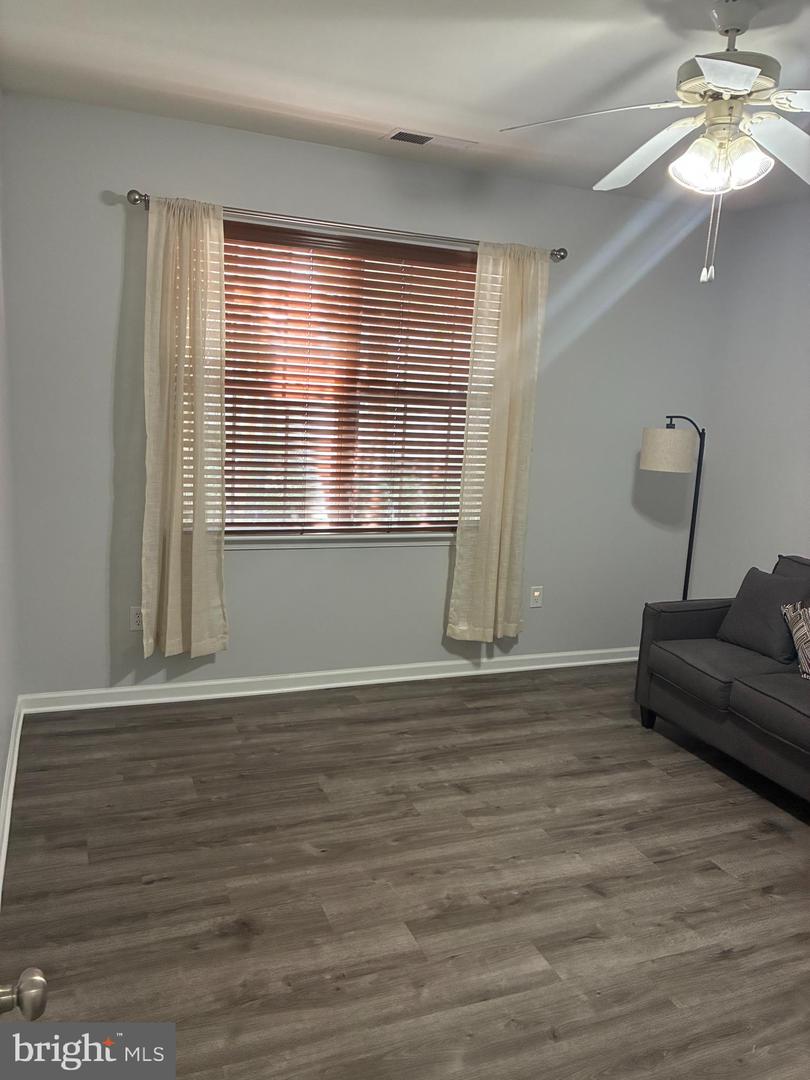 12925 CENTRE PARK CIR #101, HERNDON, Virginia 20171, 2 Bedrooms Bedrooms, ,2 BathroomsBathrooms,Residential,For sale,12925 CENTRE PARK CIR #101,VAFX2254610 MLS # VAFX2254610