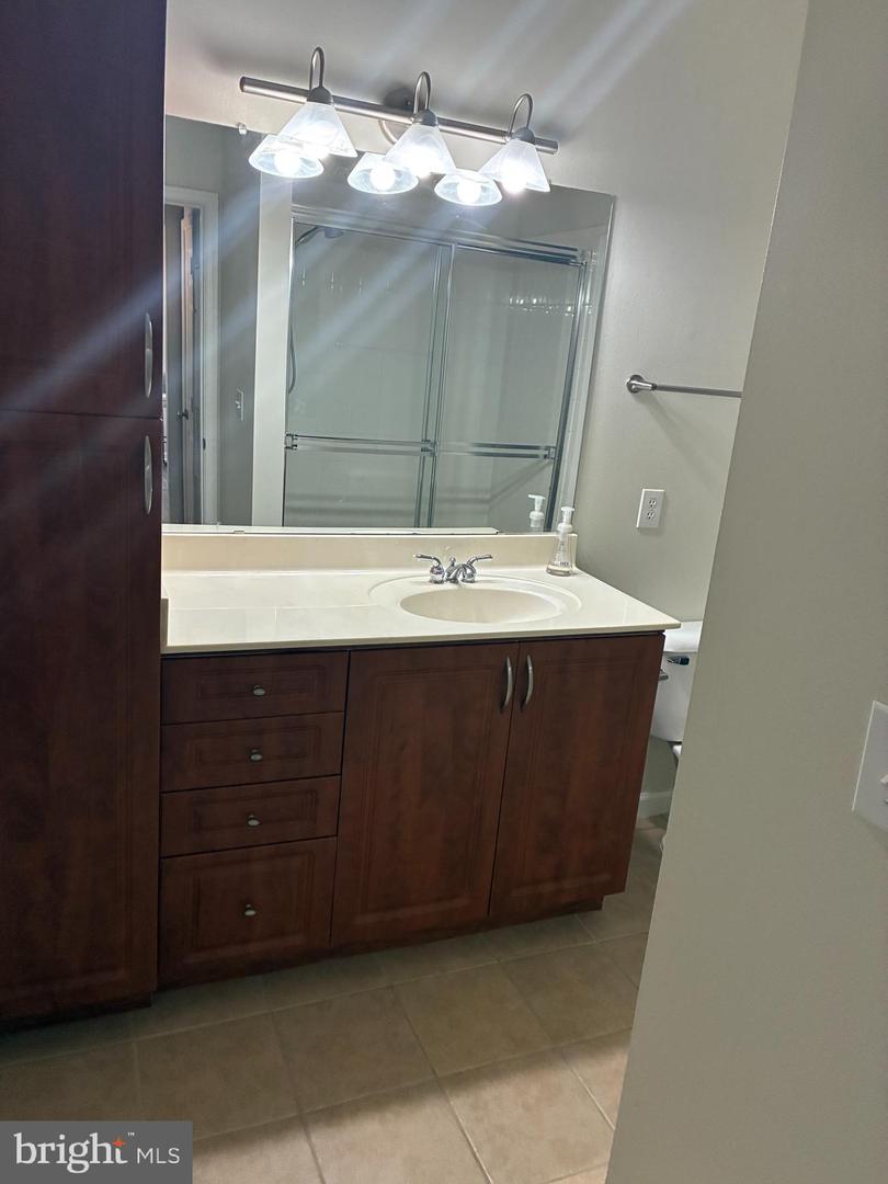 12925 CENTRE PARK CIR #101, HERNDON, Virginia 20171, 2 Bedrooms Bedrooms, ,2 BathroomsBathrooms,Residential,For sale,12925 CENTRE PARK CIR #101,VAFX2254610 MLS # VAFX2254610