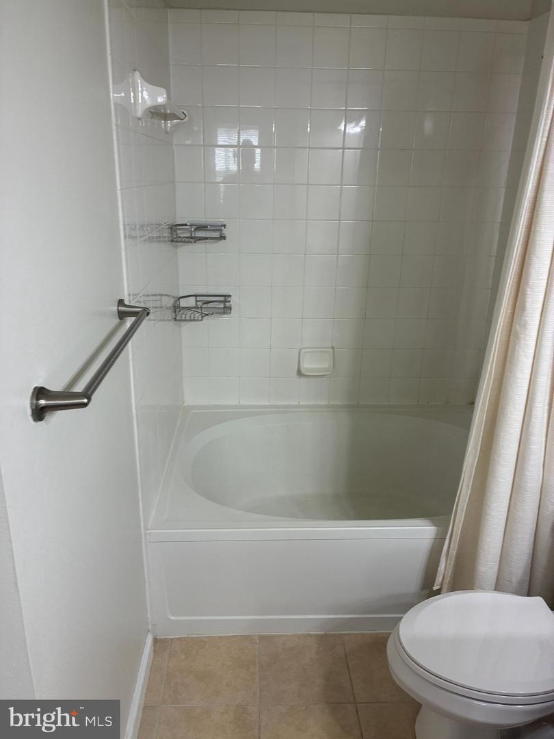 12925 CENTRE PARK CIR #101, HERNDON, Virginia 20171, 2 Bedrooms Bedrooms, ,2 BathroomsBathrooms,Residential,For sale,12925 CENTRE PARK CIR #101,VAFX2254610 MLS # VAFX2254610