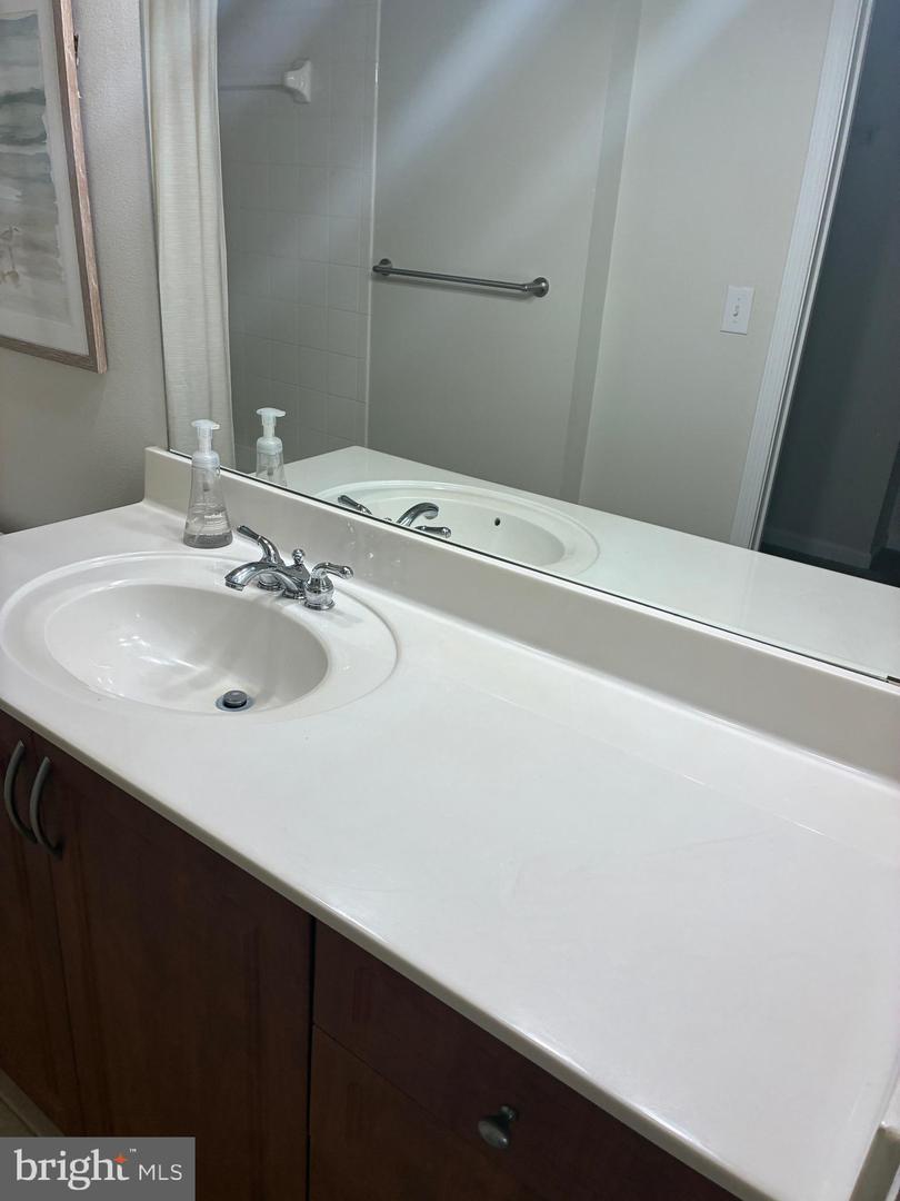 12925 CENTRE PARK CIR #101, HERNDON, Virginia 20171, 2 Bedrooms Bedrooms, ,2 BathroomsBathrooms,Residential,For sale,12925 CENTRE PARK CIR #101,VAFX2254610 MLS # VAFX2254610