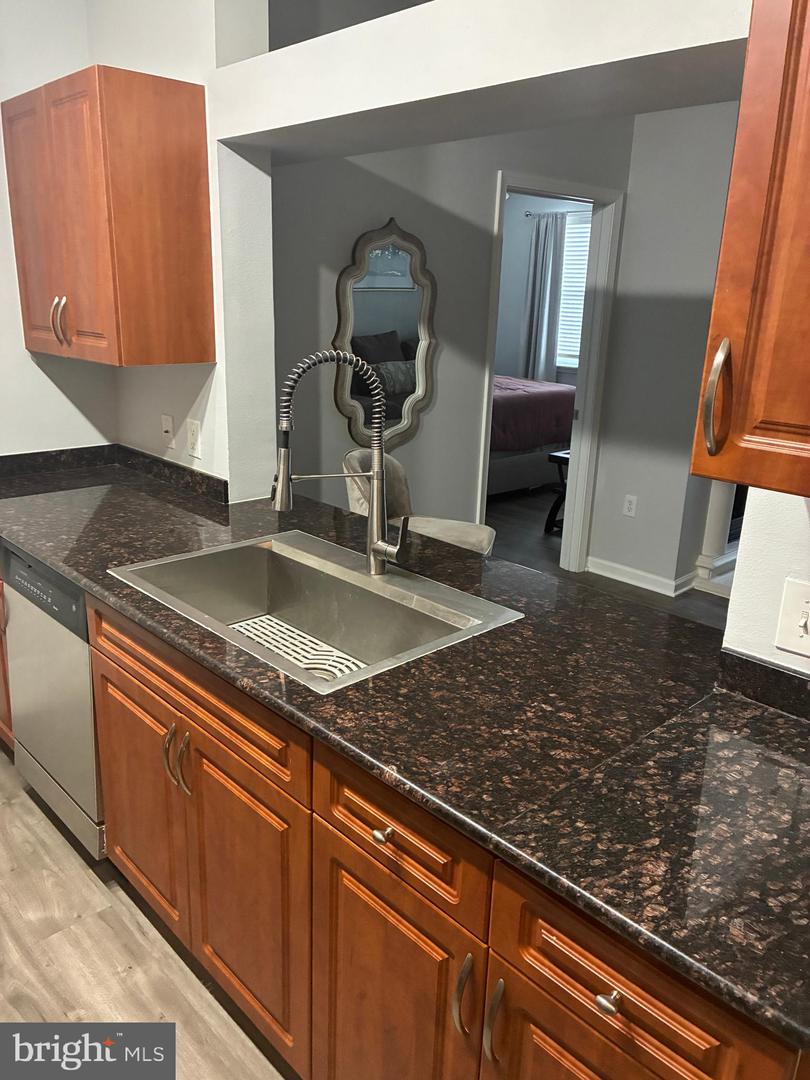12925 CENTRE PARK CIR #101, HERNDON, Virginia 20171, 2 Bedrooms Bedrooms, ,2 BathroomsBathrooms,Residential,For sale,12925 CENTRE PARK CIR #101,VAFX2254610 MLS # VAFX2254610