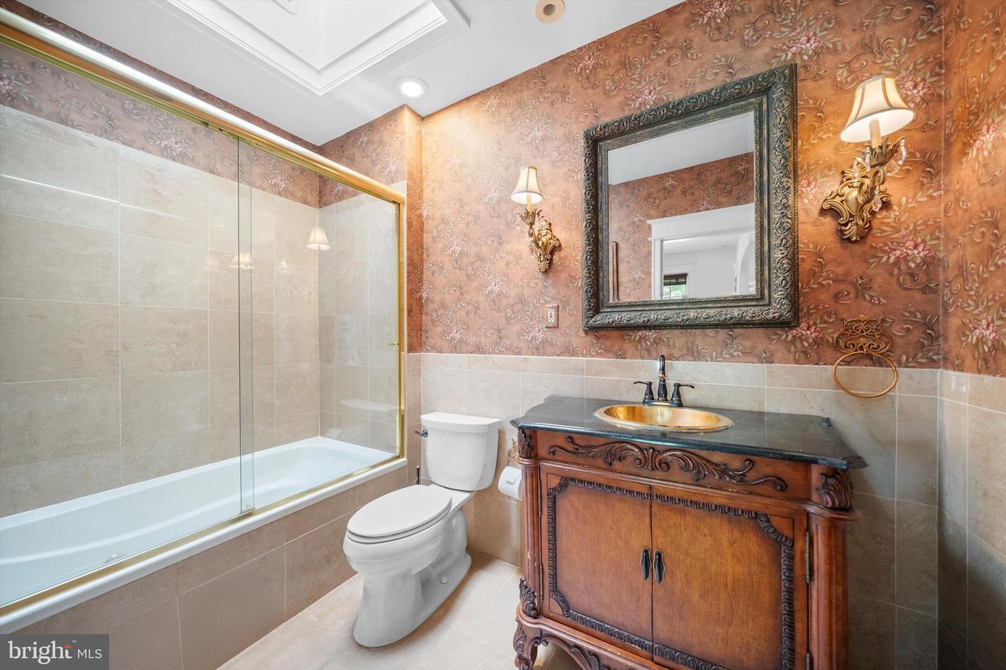 1650 ARGONNE PL NW, WASHINGTON, District Of Columbia 20009, 4 Bedrooms Bedrooms, ,3 BathroomsBathrooms,Residential,For sale,1650 ARGONNE PL NW,DCDC2209664 MLS # DCDC2209664