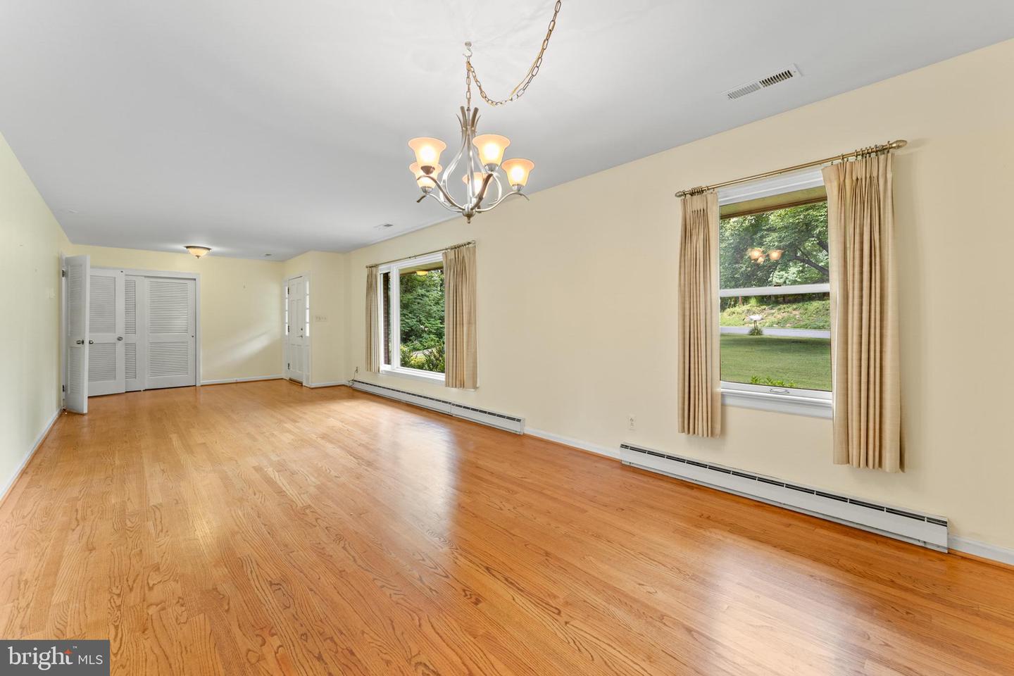 101 GOODLOE DR, FREDERICKSBURG, Virginia 22401, 3 Bedrooms Bedrooms, ,2 BathroomsBathrooms,Residential,For sale,101 GOODLOE DR,VAFB2008560 MLS # VAFB2008560