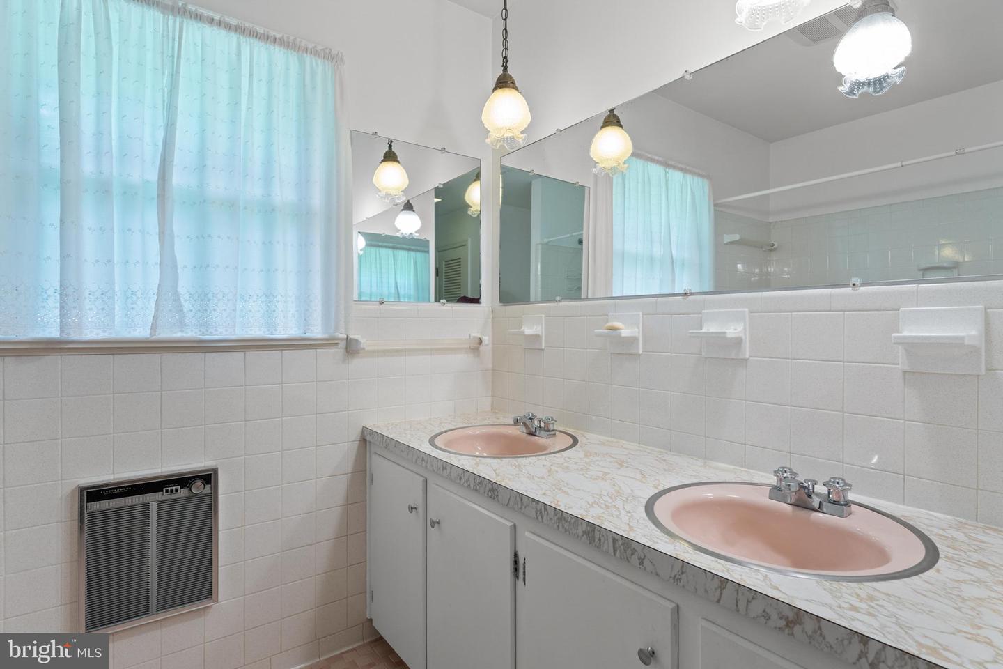 101 GOODLOE DR, FREDERICKSBURG, Virginia 22401, 3 Bedrooms Bedrooms, ,2 BathroomsBathrooms,Residential,For sale,101 GOODLOE DR,VAFB2008560 MLS # VAFB2008560