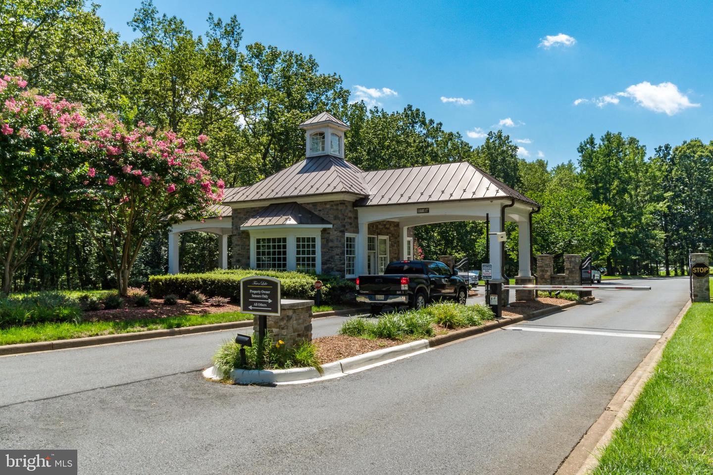 10901 BRANDERMILL PARK, SPOTSYLVANIA, Virginia 22551, 5 Bedrooms Bedrooms, ,4 BathroomsBathrooms,Residential,For sale,10901 BRANDERMILL PARK,VASP2034614 MLS # VASP2034614