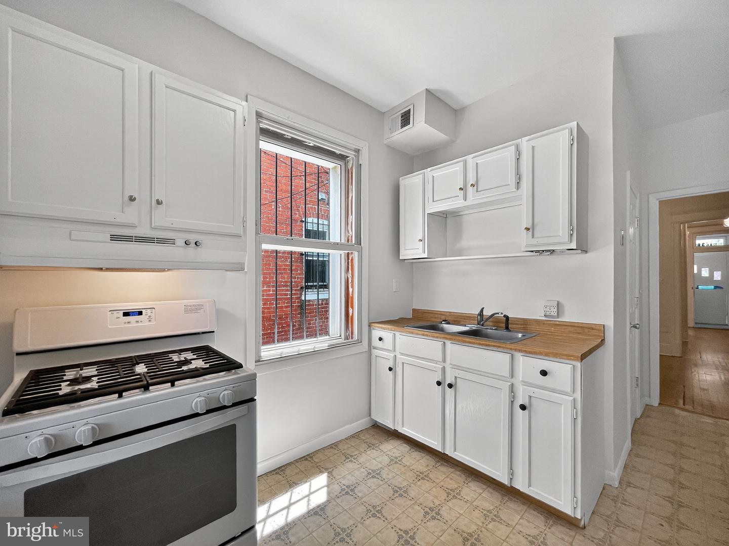 1438 INDEPENDENCE AVE SE, WASHINGTON, District Of Columbia 20003, 3 Bedrooms Bedrooms, ,2 BathroomsBathrooms,Residential,For sale,1438 INDEPENDENCE AVE SE,DCDC2209824 MLS # DCDC2209824