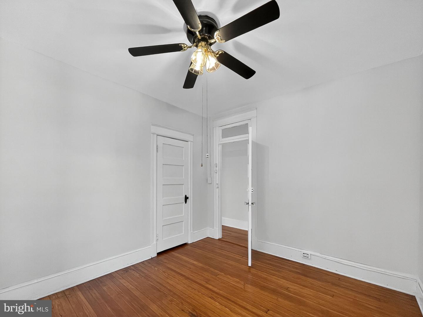 1438 INDEPENDENCE AVE SE, WASHINGTON, District Of Columbia 20003, 3 Bedrooms Bedrooms, ,2 BathroomsBathrooms,Residential,For sale,1438 INDEPENDENCE AVE SE,DCDC2209824 MLS # DCDC2209824