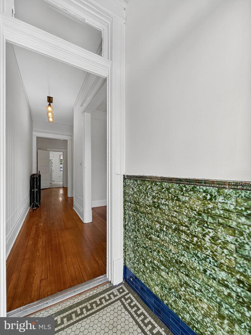 1438 INDEPENDENCE AVE SE, WASHINGTON, District Of Columbia 20003, 3 Bedrooms Bedrooms, ,2 BathroomsBathrooms,Residential,For sale,1438 INDEPENDENCE AVE SE,DCDC2209824 MLS # DCDC2209824