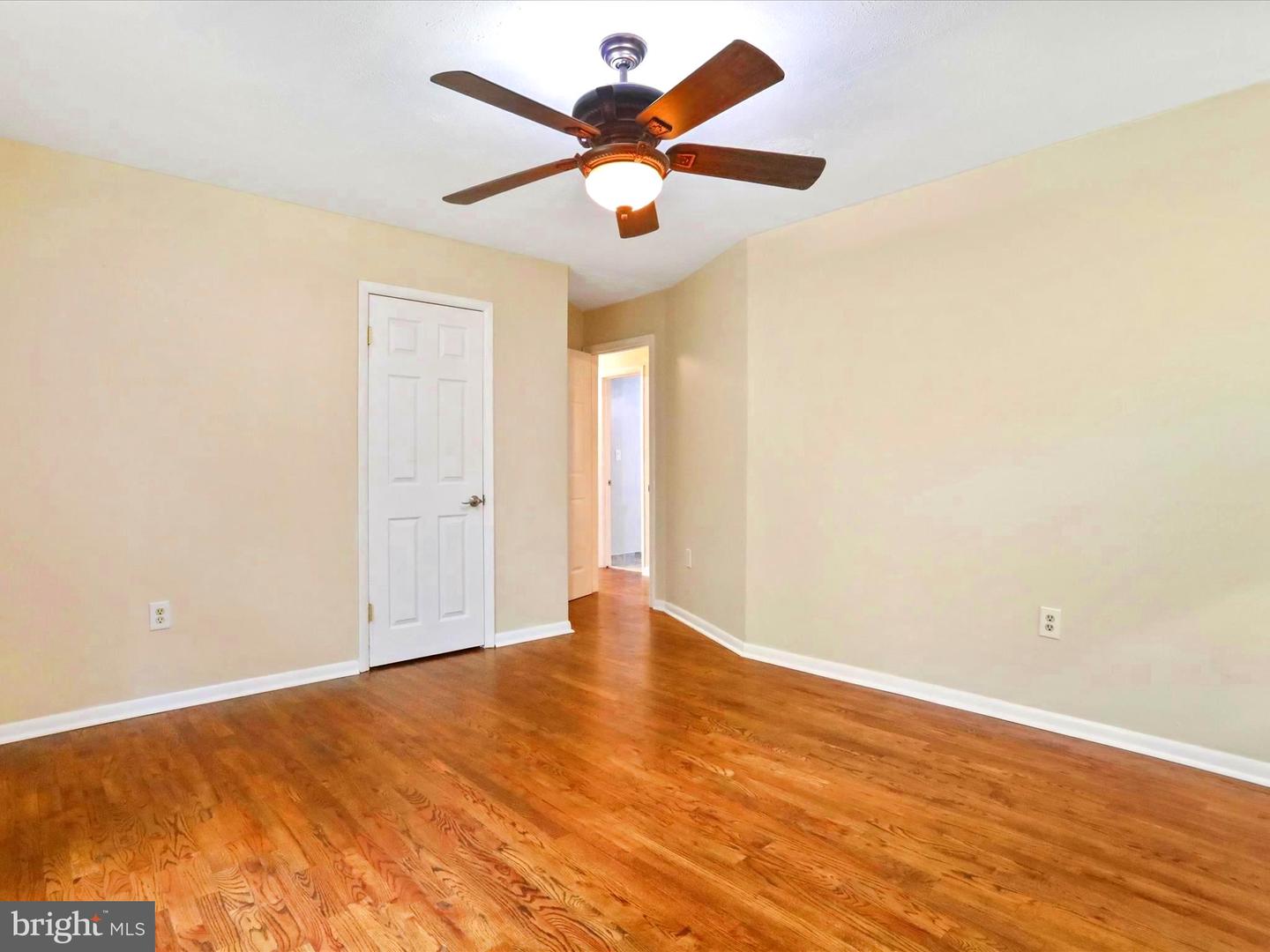 275 MOUNTAIN HEIGHTS RD, FRONT ROYAL, Virginia 22630, 2 Bedrooms Bedrooms, ,1 BathroomBathrooms,Residential,For sale,275 MOUNTAIN HEIGHTS RD,VAWR2011662 MLS # VAWR2011662