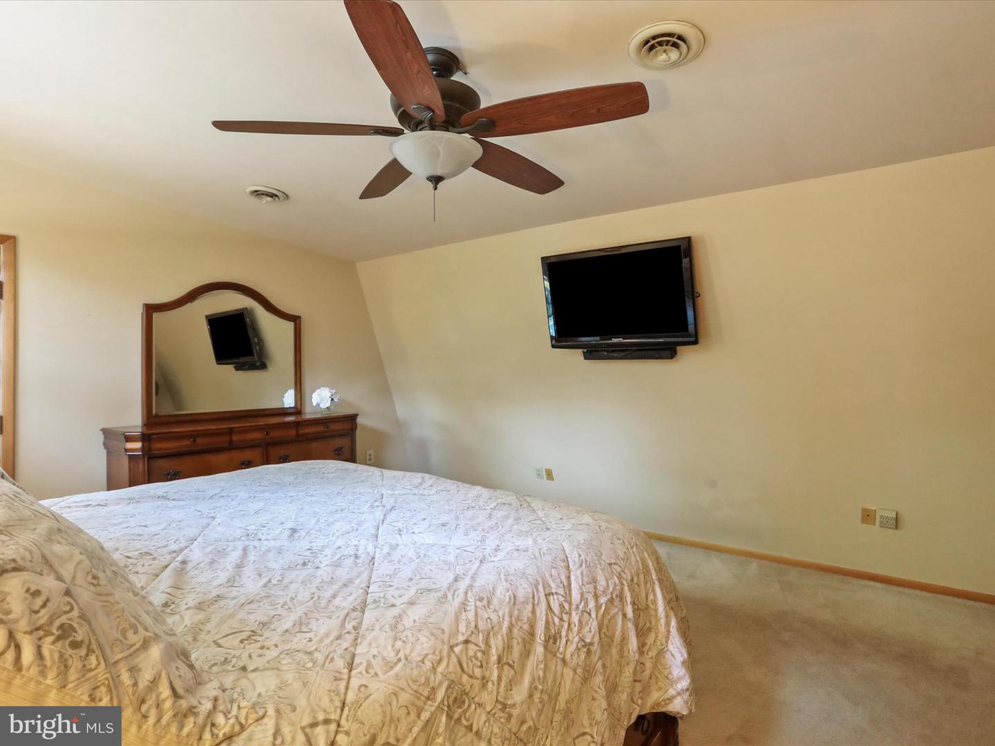 10572 SHENANDOAH PATH, CATLETT, Virginia 20119, 3 Bedrooms Bedrooms, ,4 BathroomsBathrooms,Residential,For sale,10572 SHENANDOAH PATH,VAFQ2017406 MLS # VAFQ2017406