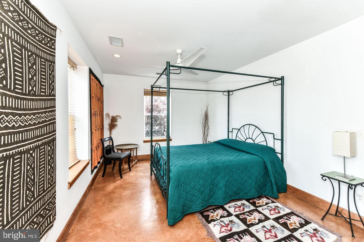 2222 N EMERSON ST, ARLINGTON, Virginia 22207, 3 Bedrooms Bedrooms, ,3 BathroomsBathrooms,Residential,For sale,2222 N EMERSON ST,VAAR2060576 MLS # VAAR2060576