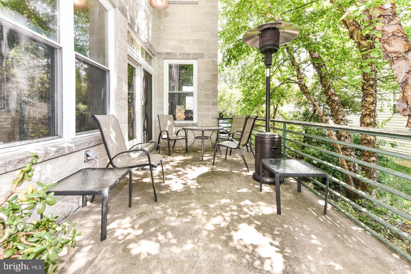 2222 N EMERSON ST, ARLINGTON, Virginia 22207, 3 Bedrooms Bedrooms, ,3 BathroomsBathrooms,Residential,For sale,2222 N EMERSON ST,VAAR2060576 MLS # VAAR2060576
