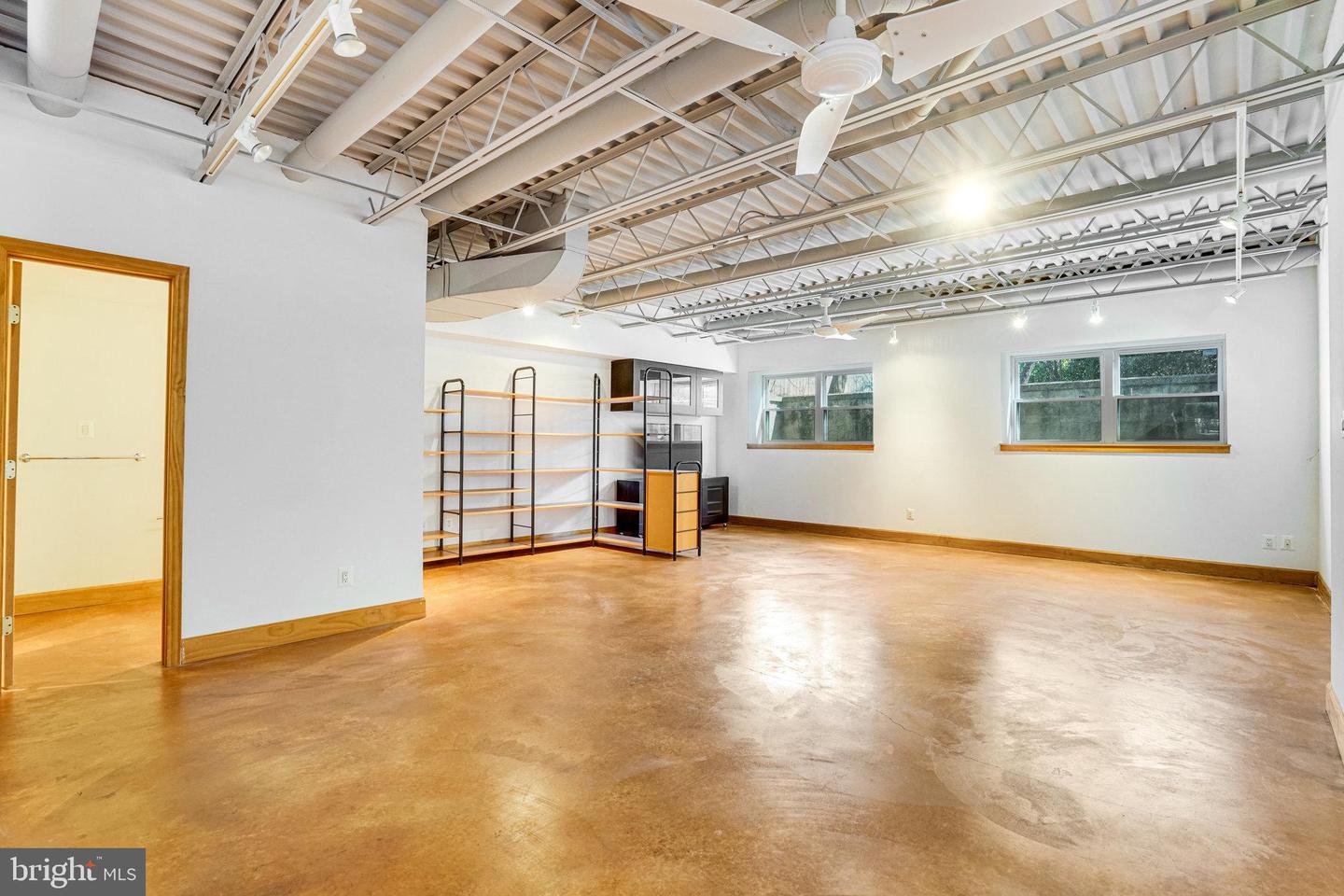 2222 N EMERSON ST, ARLINGTON, Virginia 22207, 3 Bedrooms Bedrooms, ,3 BathroomsBathrooms,Residential,For sale,2222 N EMERSON ST,VAAR2060576 MLS # VAAR2060576