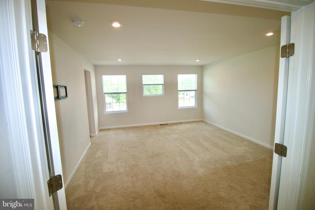9003 WALNUT HILL RD, FREDERICKSBURG, Virginia 22408, 5 Bedrooms Bedrooms, ,3 BathroomsBathrooms,Residential,9003 WALNUT HILL RD,VASP2034648 MLS # VASP2034648