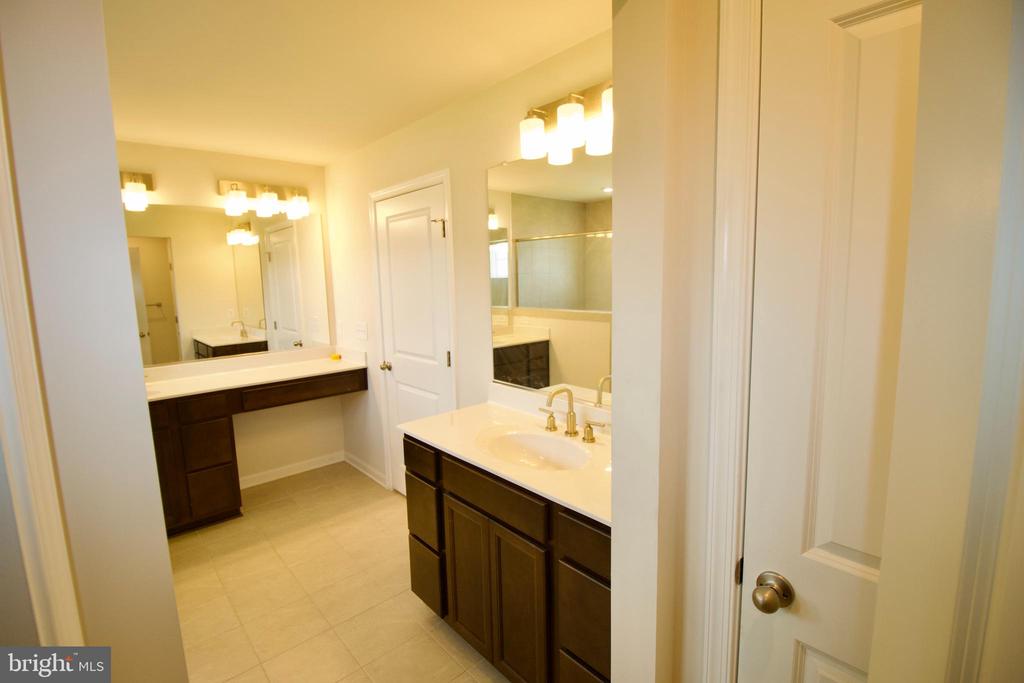 9003 WALNUT HILL RD, FREDERICKSBURG, Virginia 22408, 5 Bedrooms Bedrooms, ,3 BathroomsBathrooms,Residential,9003 WALNUT HILL RD,VASP2034648 MLS # VASP2034648