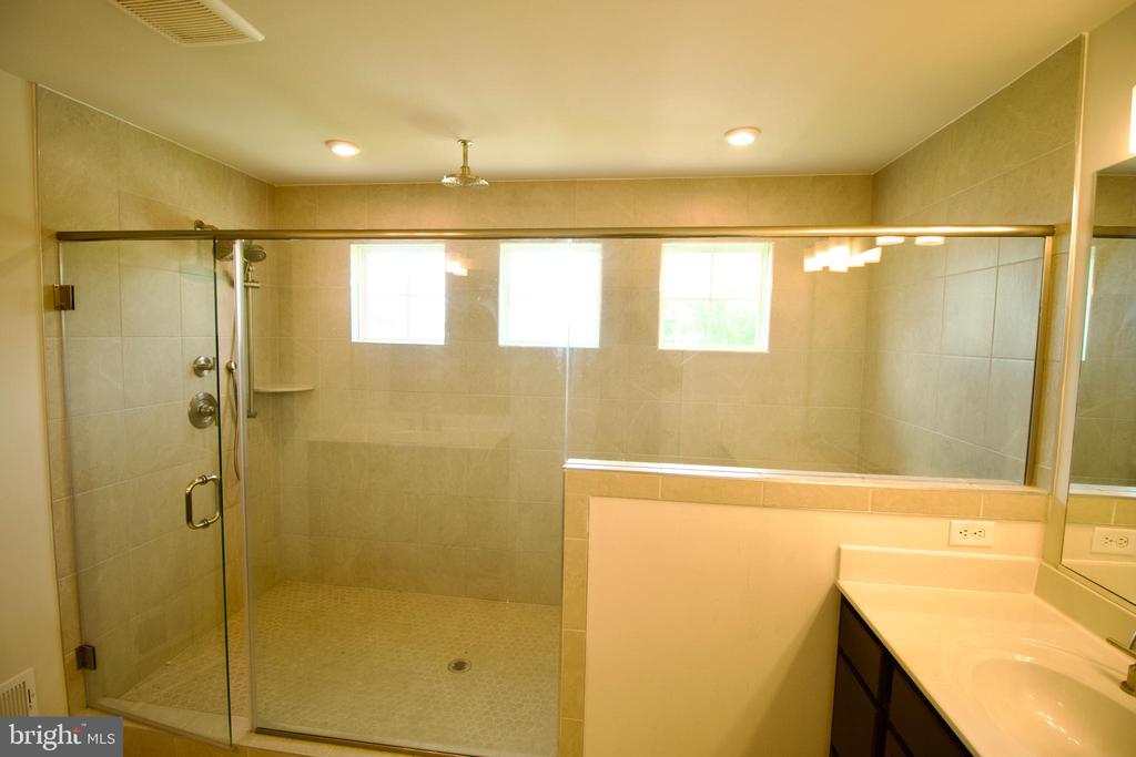9003 WALNUT HILL RD, FREDERICKSBURG, Virginia 22408, 5 Bedrooms Bedrooms, ,3 BathroomsBathrooms,Residential,9003 WALNUT HILL RD,VASP2034648 MLS # VASP2034648