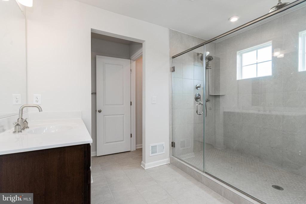 9003 WALNUT HILL RD, FREDERICKSBURG, Virginia 22408, 5 Bedrooms Bedrooms, ,3 BathroomsBathrooms,Residential,9003 WALNUT HILL RD,VASP2034648 MLS # VASP2034648