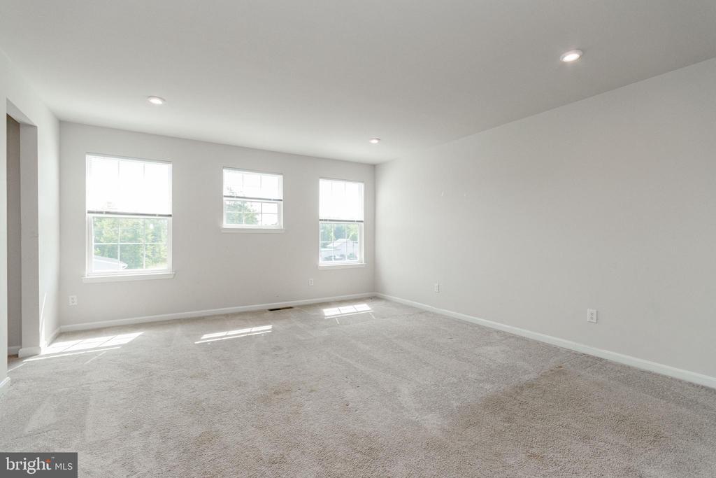 9003 WALNUT HILL RD, FREDERICKSBURG, Virginia 22408, 5 Bedrooms Bedrooms, ,3 BathroomsBathrooms,Residential,9003 WALNUT HILL RD,VASP2034648 MLS # VASP2034648
