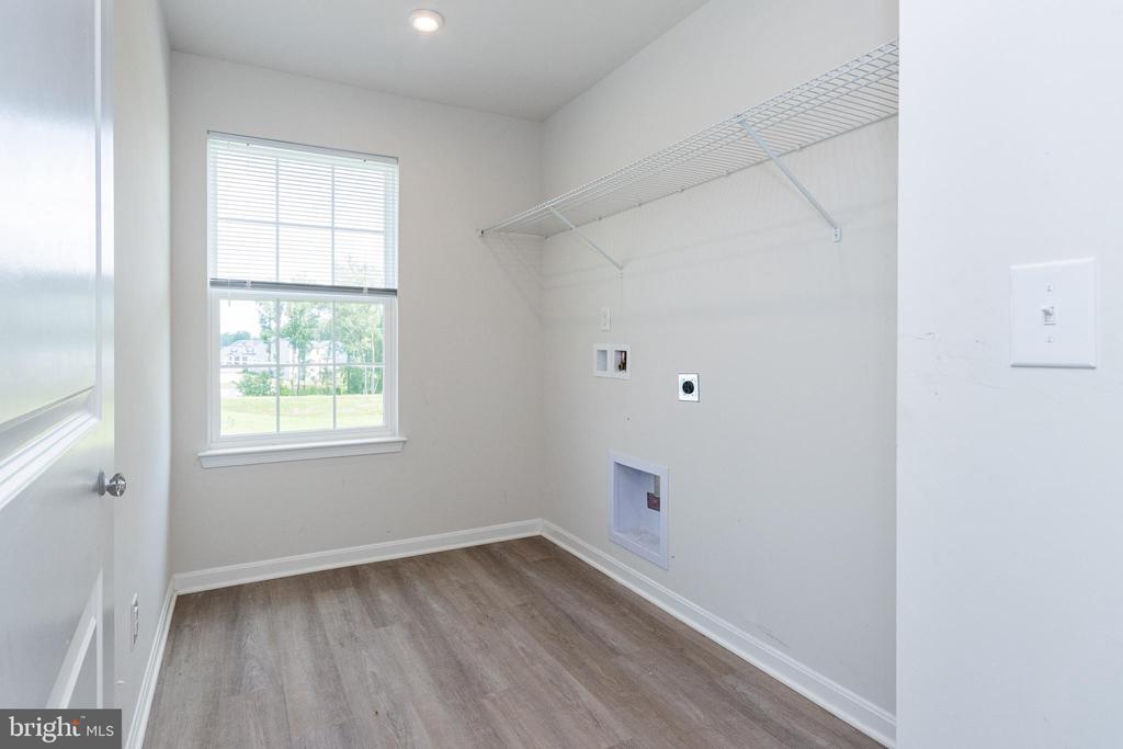 9003 WALNUT HILL RD, FREDERICKSBURG, Virginia 22408, 5 Bedrooms Bedrooms, ,3 BathroomsBathrooms,Residential,9003 WALNUT HILL RD,VASP2034648 MLS # VASP2034648