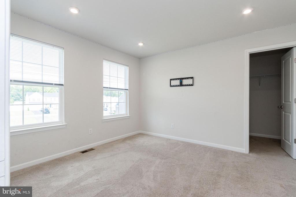 9003 WALNUT HILL RD, FREDERICKSBURG, Virginia 22408, 5 Bedrooms Bedrooms, ,3 BathroomsBathrooms,Residential,9003 WALNUT HILL RD,VASP2034648 MLS # VASP2034648