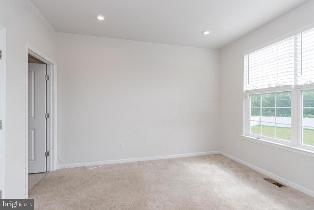9003 WALNUT HILL RD, FREDERICKSBURG, Virginia 22408, 5 Bedrooms Bedrooms, ,3 BathroomsBathrooms,Residential,9003 WALNUT HILL RD,VASP2034648 MLS # VASP2034648
