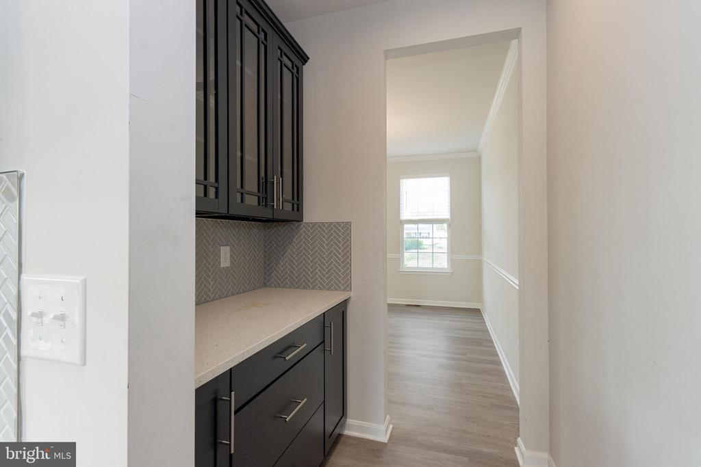 9003 WALNUT HILL RD, FREDERICKSBURG, Virginia 22408, 5 Bedrooms Bedrooms, ,3 BathroomsBathrooms,Residential,9003 WALNUT HILL RD,VASP2034648 MLS # VASP2034648