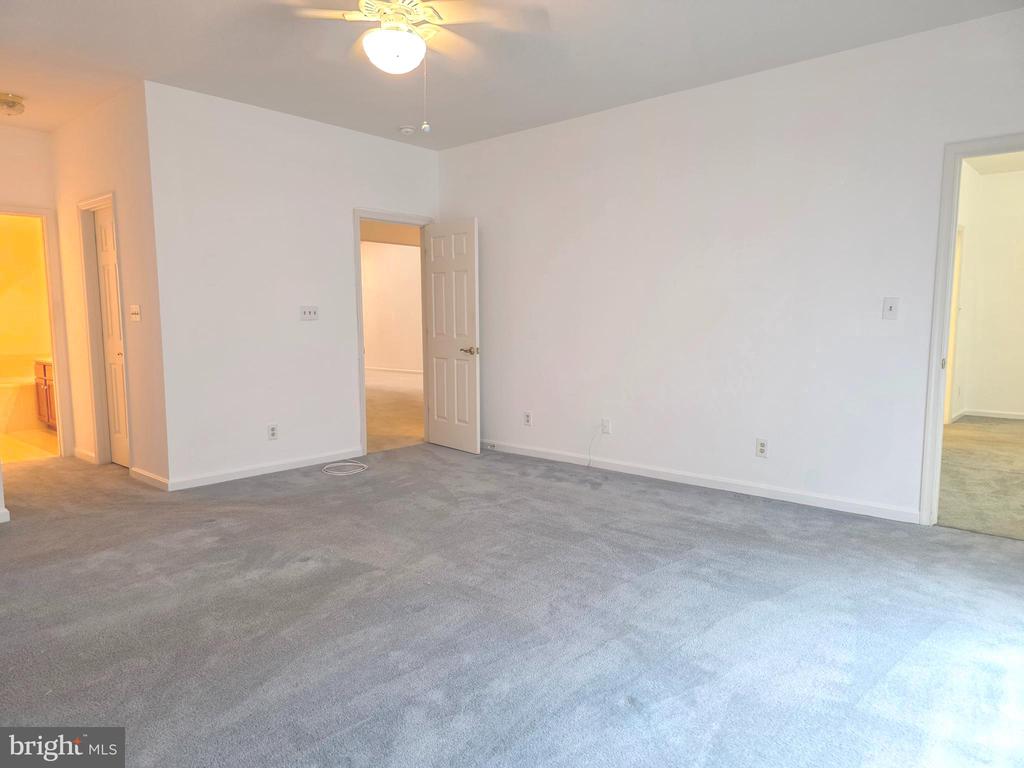 11206 LYNCHBURG DR, FREDERICKSBURG, Virginia 22407, 2 Bedrooms Bedrooms, ,2 BathroomsBathrooms,Residential,11206 LYNCHBURG DR,VASP2034650 MLS # VASP2034650