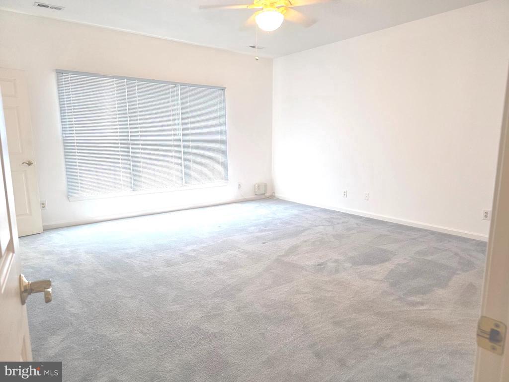 11206 LYNCHBURG DR, FREDERICKSBURG, Virginia 22407, 2 Bedrooms Bedrooms, ,2 BathroomsBathrooms,Residential,11206 LYNCHBURG DR,VASP2034650 MLS # VASP2034650