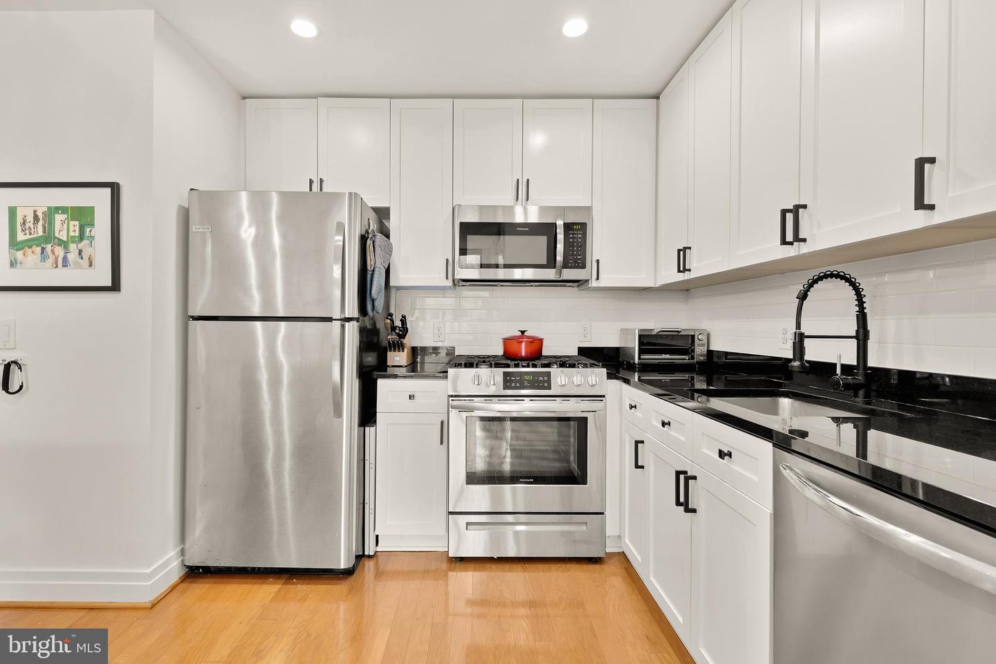 2120 VERMONT AVE NW #208, WASHINGTON, District Of Columbia 20001, 2 Bedrooms Bedrooms, ,2 BathroomsBathrooms,Residential,For sale,2120 VERMONT AVE NW #208,DCDC2210006 MLS # DCDC2210006