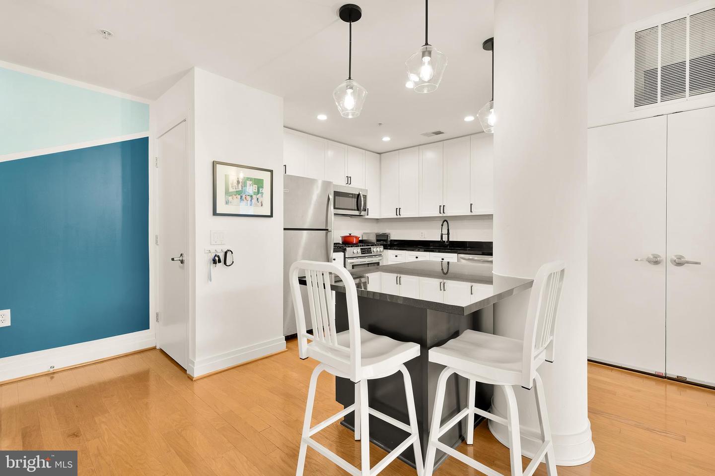 2120 VERMONT AVE NW #208, WASHINGTON, District Of Columbia 20001, 2 Bedrooms Bedrooms, ,2 BathroomsBathrooms,Residential,For sale,2120 VERMONT AVE NW #208,DCDC2210006 MLS # DCDC2210006