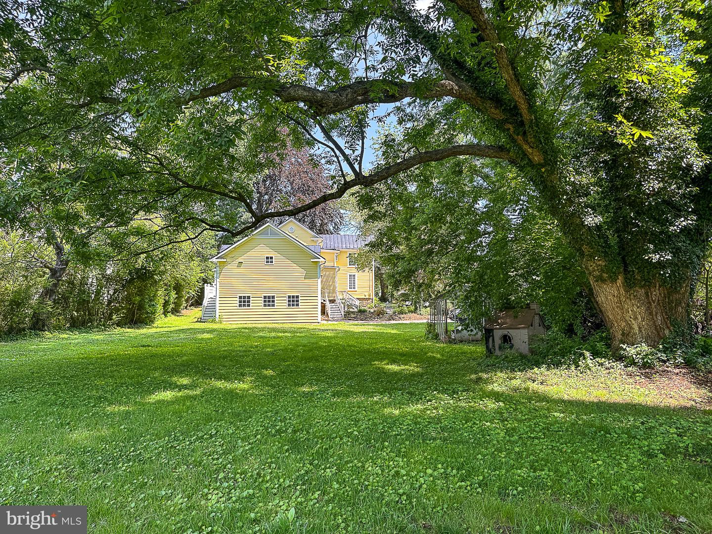 19 E LOUDOUN ST, ROUND HILL, Virginia 20141, 4 Bedrooms Bedrooms, ,3 BathroomsBathrooms,Residential,For sale,19 E LOUDOUN ST,VALO2101956 MLS # VALO2101956