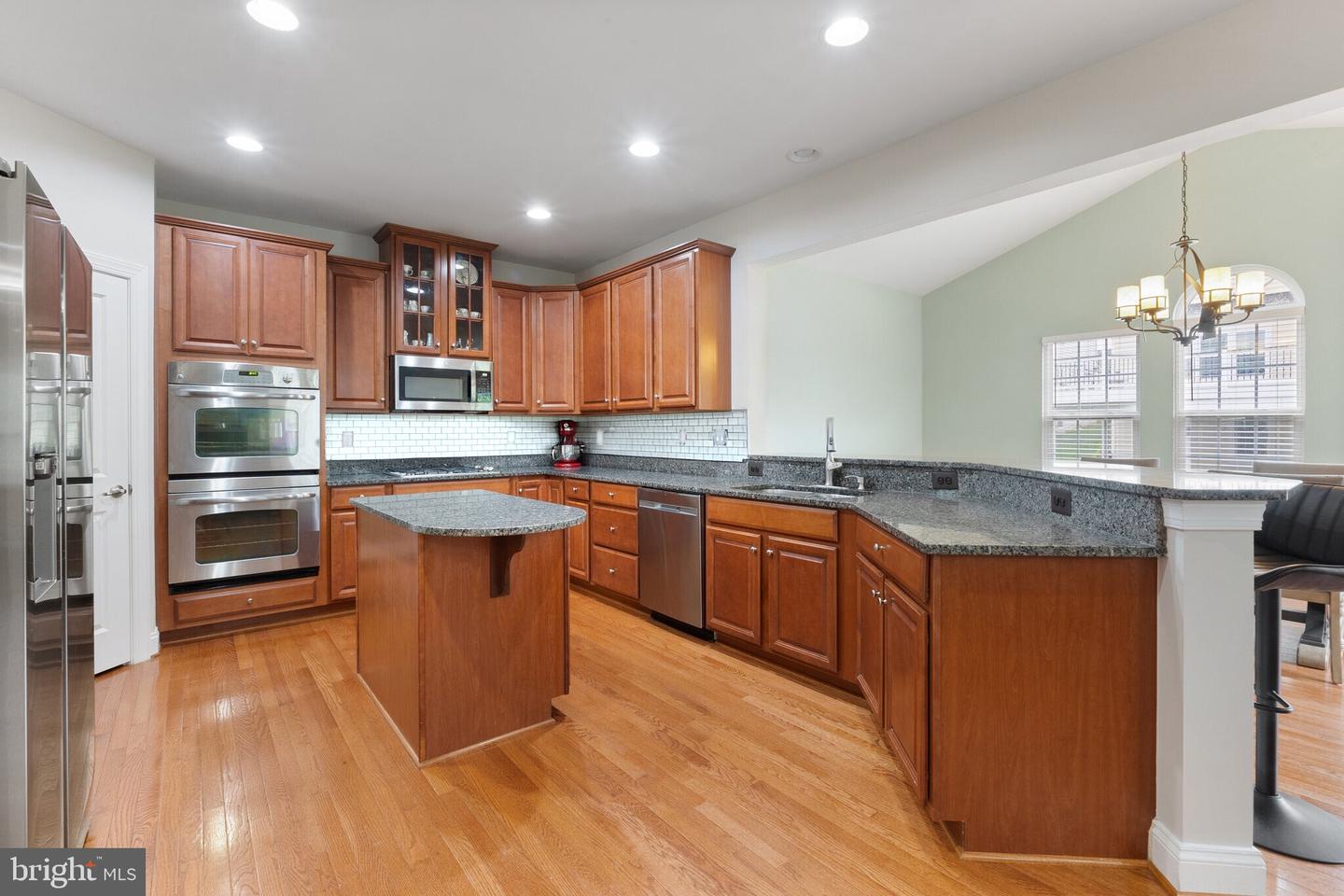 25792 RACING SUN DR, ALDIE, Virginia 20105, 5 Bedrooms Bedrooms, ,5 BathroomsBathrooms,Residential,For sale,25792 RACING SUN DR,VALO2101960 MLS # VALO2101960