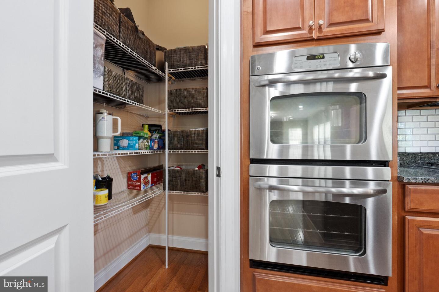 25792 RACING SUN DR, ALDIE, Virginia 20105, 5 Bedrooms Bedrooms, ,5 BathroomsBathrooms,Residential,For sale,25792 RACING SUN DR,VALO2101960 MLS # VALO2101960