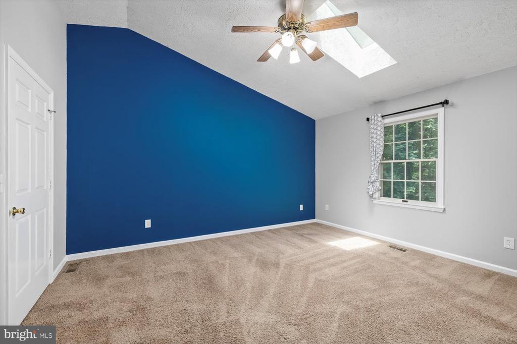 11701 BERRY LN, SPOTSYLVANIA, Virginia 22551, 3 Bedrooms Bedrooms, ,2 BathroomsBathrooms,Residential,11701 BERRY LN,VASP2034636 MLS # VASP2034636