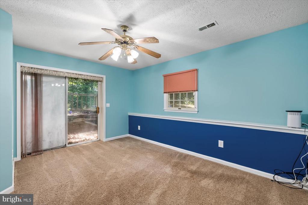 11701 BERRY LN, SPOTSYLVANIA, Virginia 22551, 3 Bedrooms Bedrooms, ,2 BathroomsBathrooms,Residential,11701 BERRY LN,VASP2034636 MLS # VASP2034636