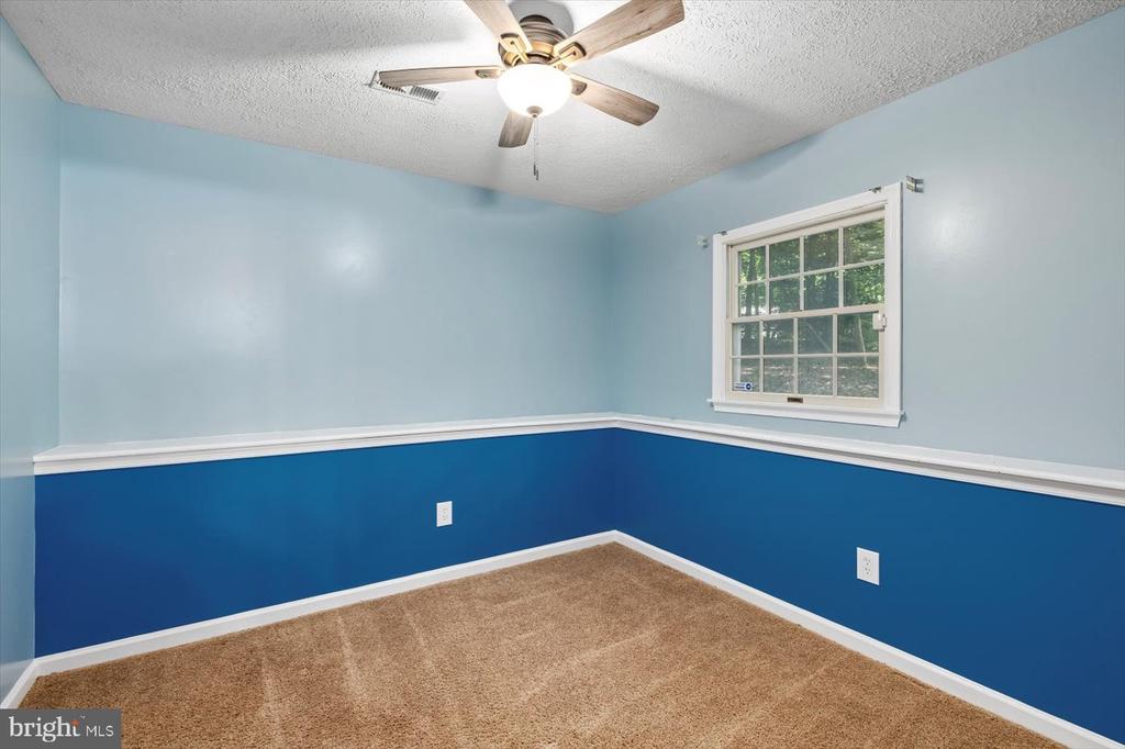 11701 BERRY LN, SPOTSYLVANIA, Virginia 22551, 3 Bedrooms Bedrooms, ,2 BathroomsBathrooms,Residential,11701 BERRY LN,VASP2034636 MLS # VASP2034636