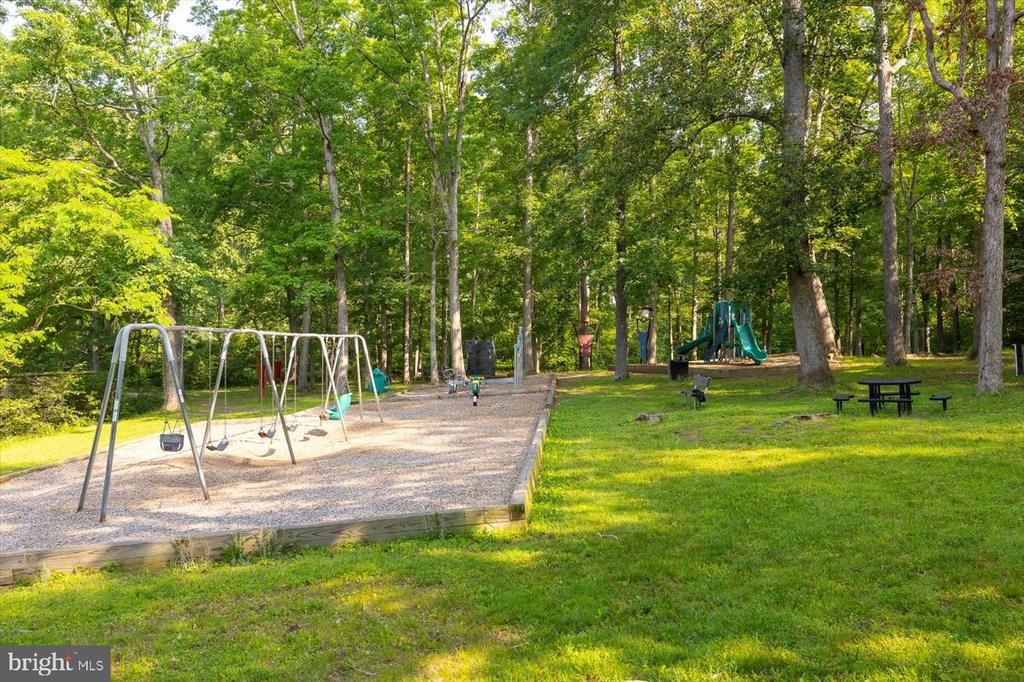 11701 BERRY LN, SPOTSYLVANIA, Virginia 22551, 3 Bedrooms Bedrooms, ,2 BathroomsBathrooms,Residential,11701 BERRY LN,VASP2034636 MLS # VASP2034636